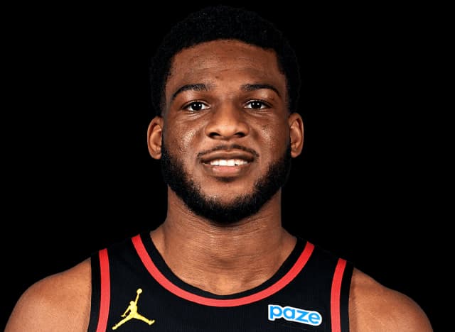 Zuby Ejiofor